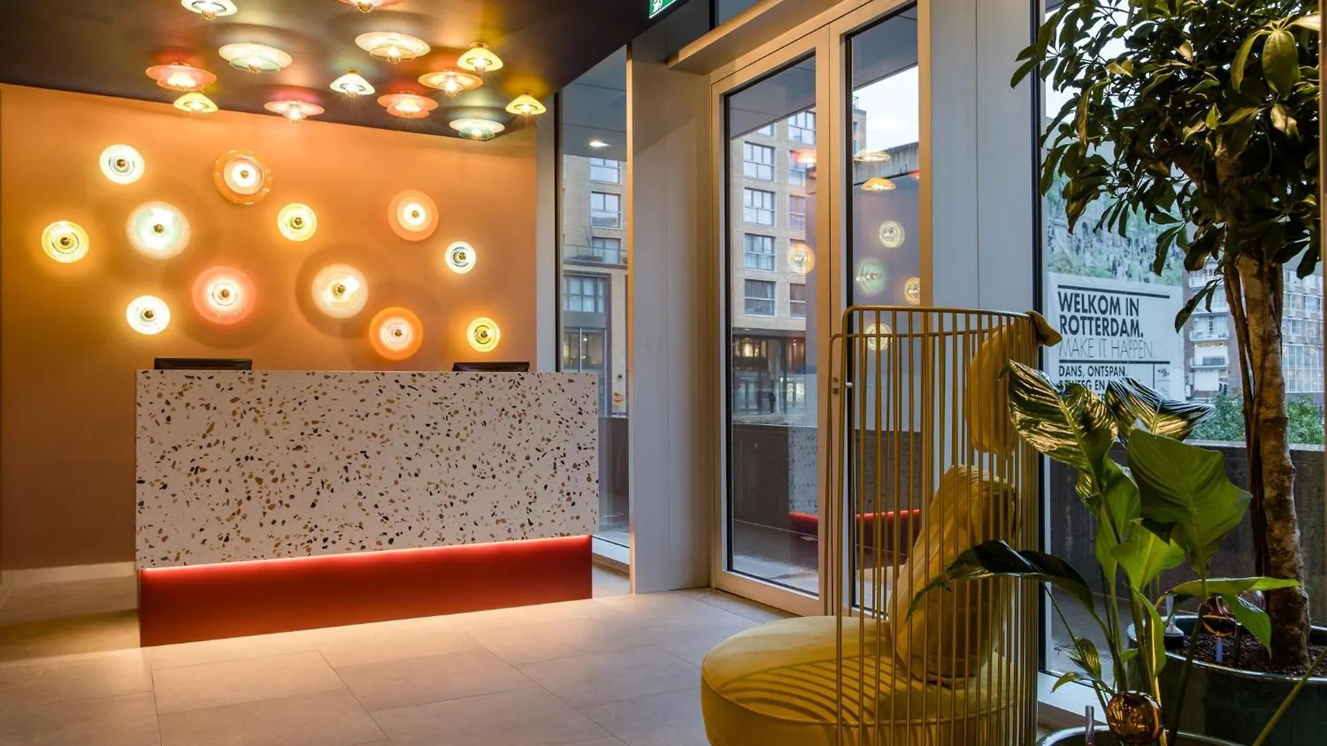 Motel One Роттердам Отель