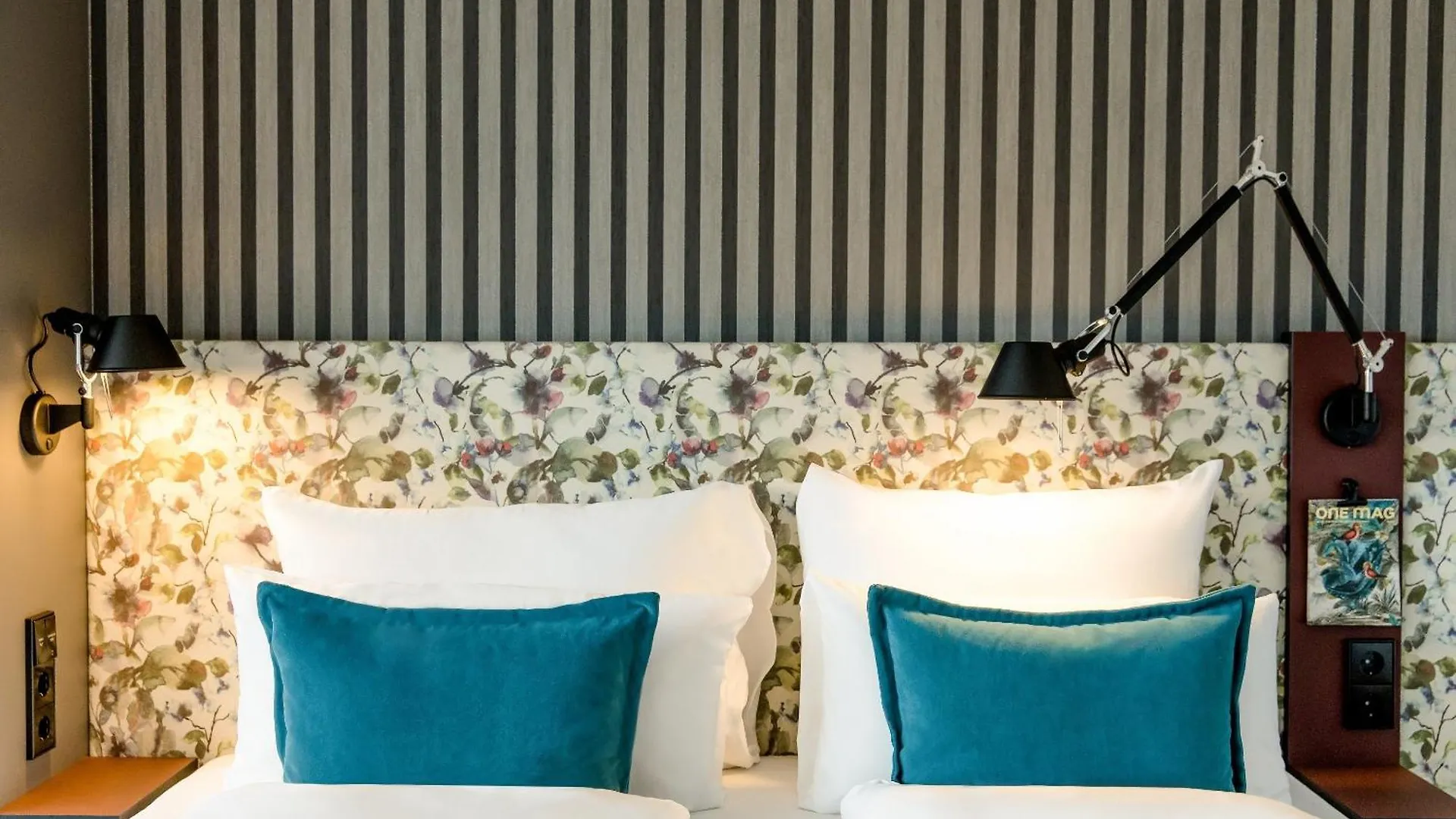 Motel One 로테르담 3*,